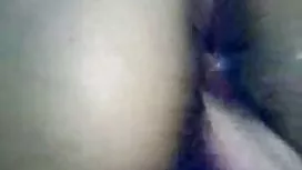 هي تحيي كيتي للبدء ب ...