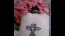 إيفا لوفيا في سيارته ...
