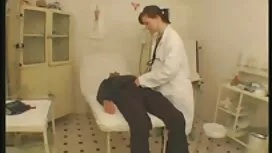 الأسود بوللون على ال ...