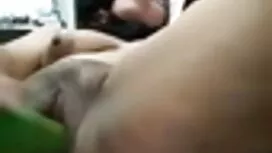 امرأة مكسيكية تمارس  ...