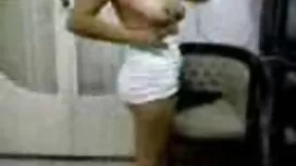 أنا وزوجتي وفتاة صغي ...