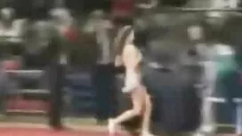 بعض الاصدقاء اكبر مو ...