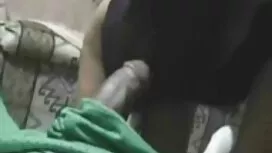 الإصبع ، القبلة الأو ...
